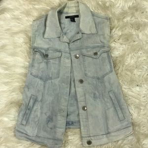 Jean Vest